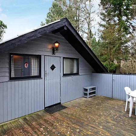 Vakantiehuis Two-bedroom Holiday In 2